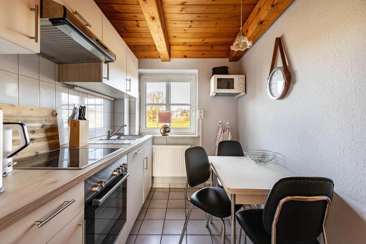 Schipp Landen Frida Apartment Husum  Bagian luar foto