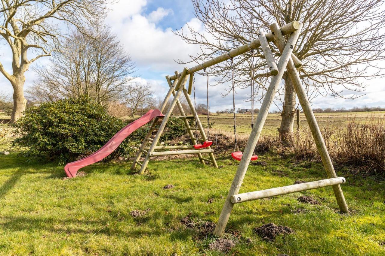 Schipp Landen Frida Apartment Husum  Bagian luar foto